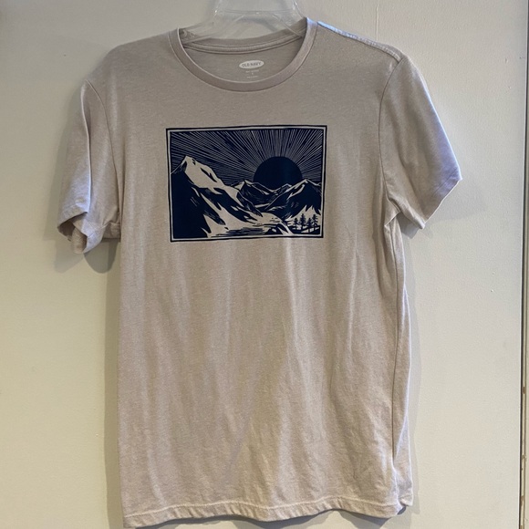 Old Navy Other - Old Navy Tshirt